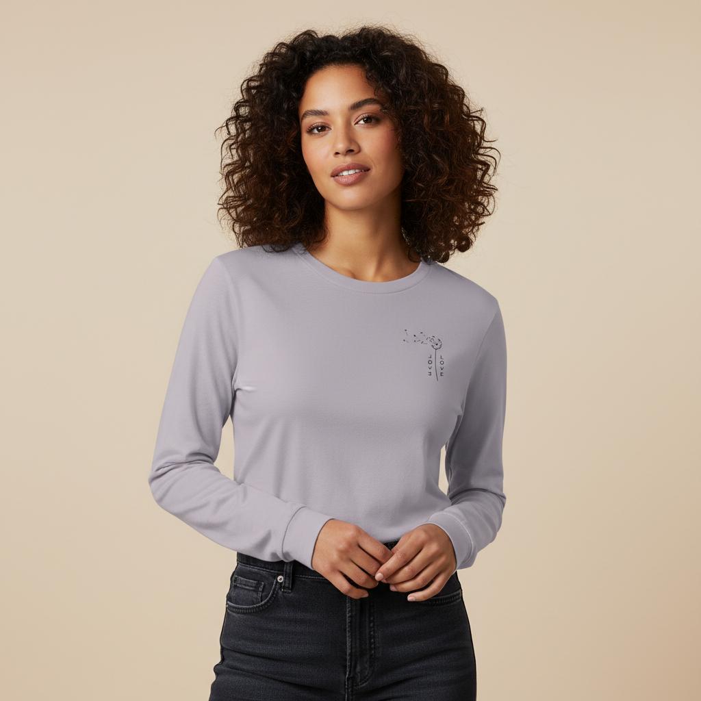 Long-sleeve unisex T-shirt in light gray with small chest 'Love' print