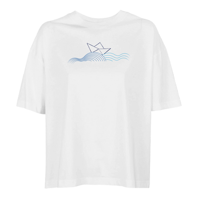 Women’s oversized T-shirt in white with centered boat and waves graphic